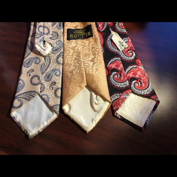 Vintage 1970’s Paisley Neckties (3), GUC. - Picture 2 of 5